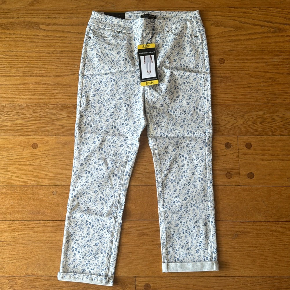 Mario Serrani NWT Womens Small White Blue Floral Cuff Capri Stretchy